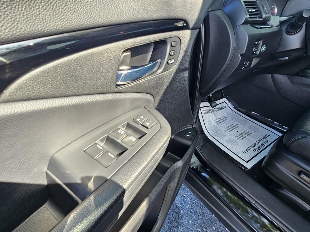 used 2021 Honda Pilot car, priced at $33,200