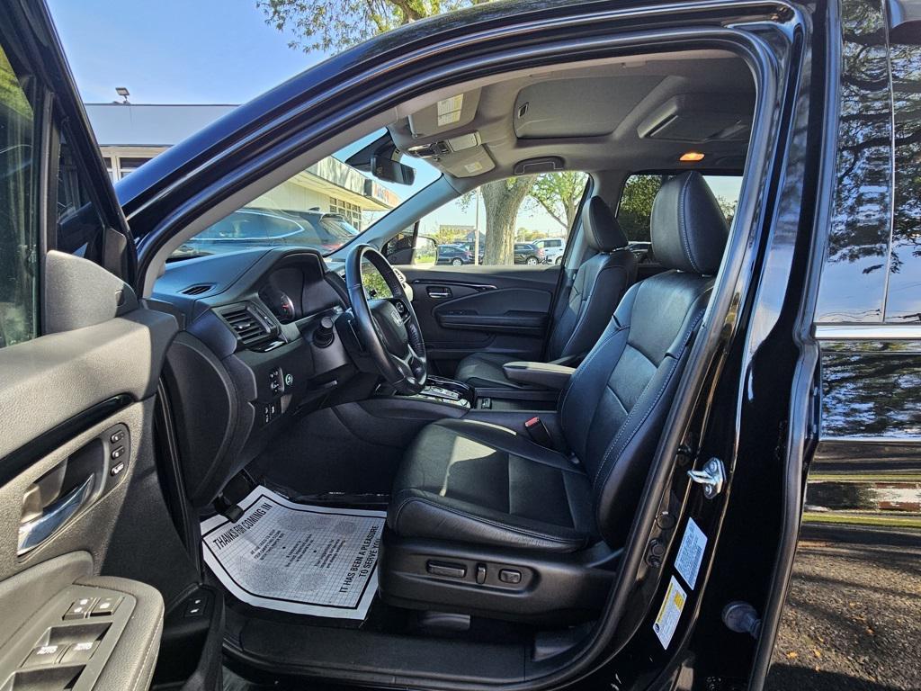 used 2021 Honda Pilot car, priced at $33,200