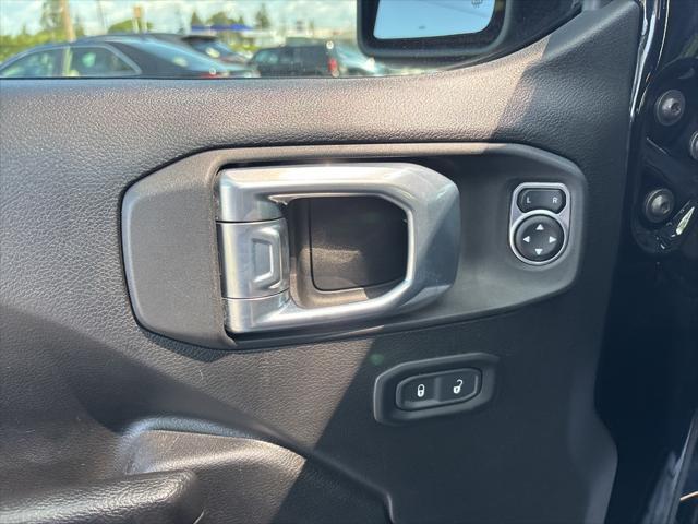 used 2022 Jeep Gladiator car, priced at $28,800