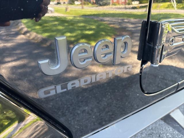 used 2022 Jeep Gladiator car, priced at $28,800