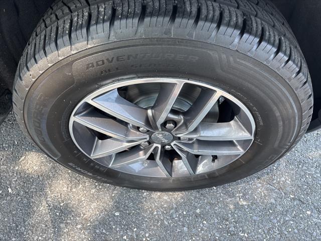 used 2018 Jeep Grand Cherokee car, priced at $17,000