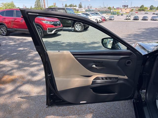 used 2020 Lexus ES 350 car, priced at $26,600