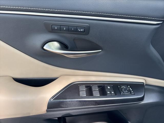 used 2020 Lexus ES 350 car, priced at $26,600