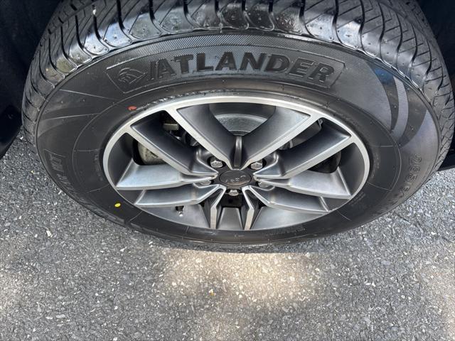 used 2021 Jeep Grand Cherokee car, priced at $22,800