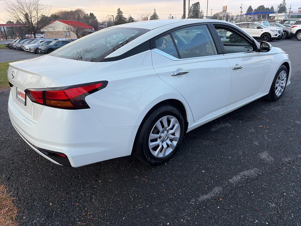 used 2022 Nissan Altima car, priced at $13,800