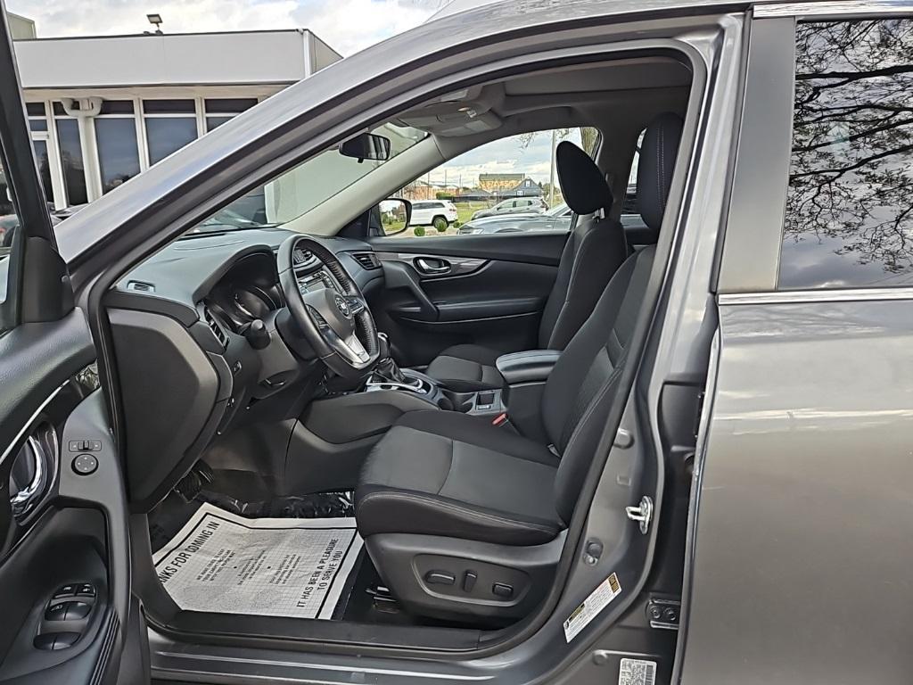 used 2019 Nissan Rogue car, priced at $16,400