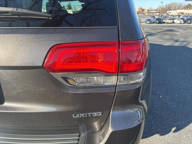 used 2018 Jeep Grand Cherokee car, priced at $17,200