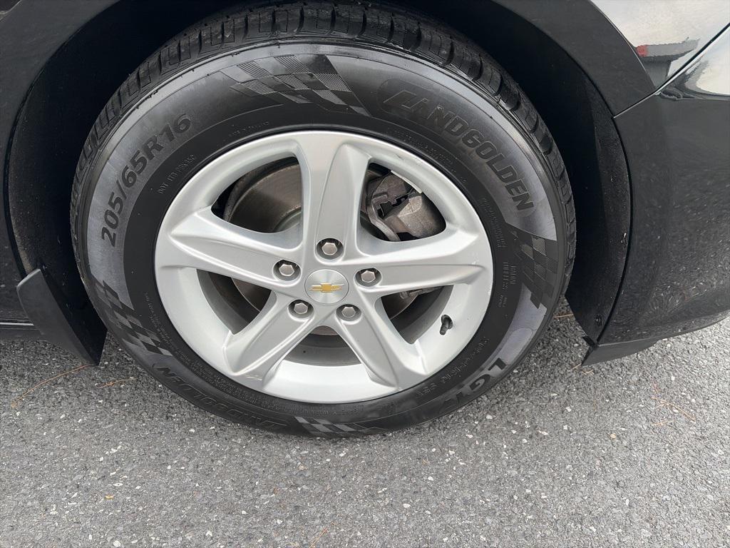 used 2022 Chevrolet Malibu car, priced at $16,200