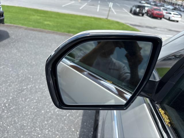 used 2021 Lincoln Navigator car, priced at $40,900