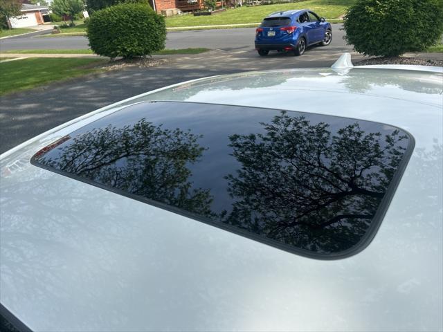 used 2021 Honda Accord Hybrid car, priced at $26,200