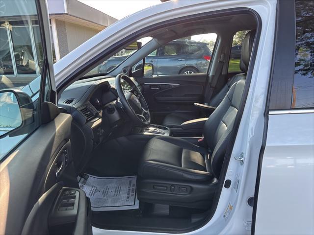 used 2022 Honda Pilot car, priced at $29,000