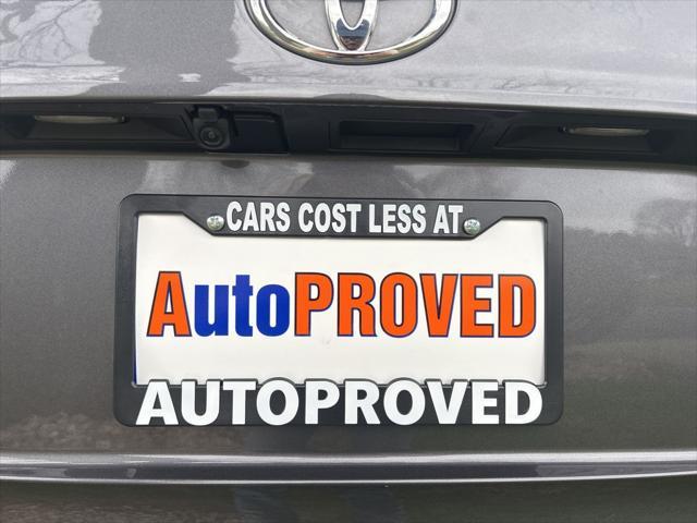 used 2022 Toyota Highlander car, priced at $34,600