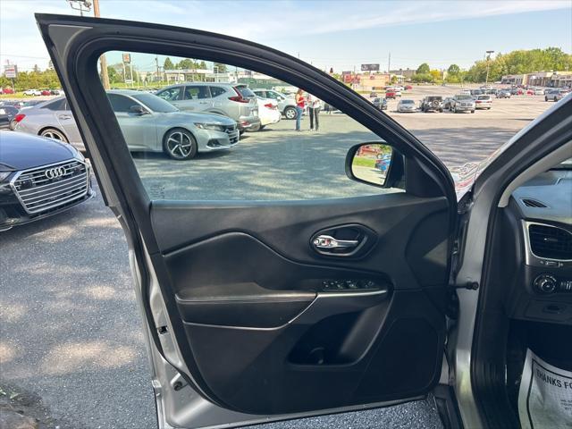 used 2019 Jeep Cherokee car, priced at $18,600