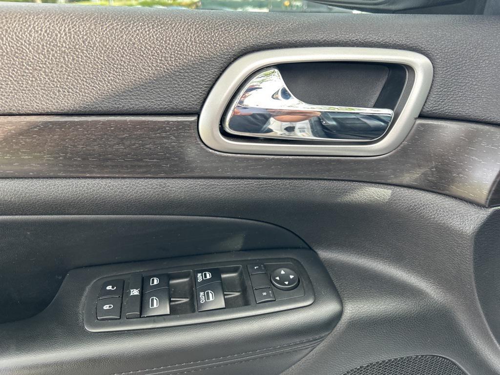used 2018 Jeep Grand Cherokee car, priced at $18,200