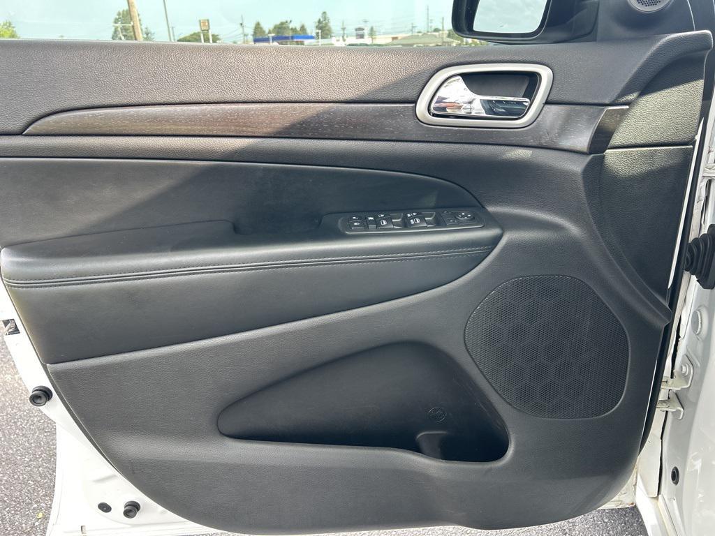 used 2018 Jeep Grand Cherokee car, priced at $18,200