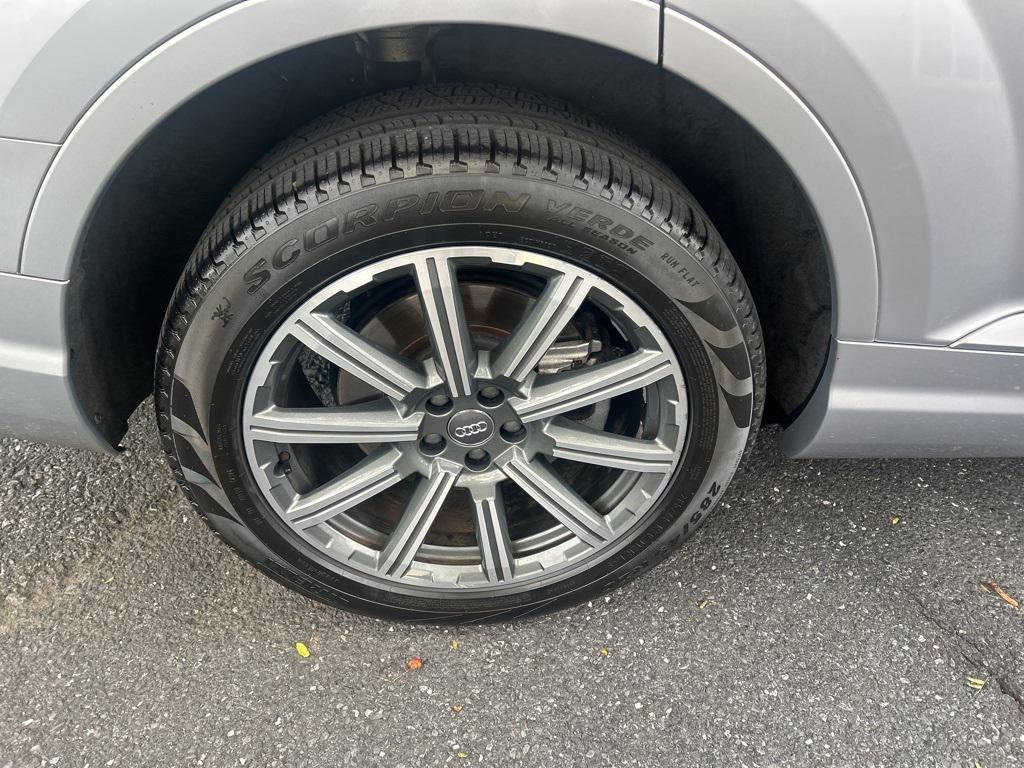 used 2019 Audi Q7 car, priced at $19,800