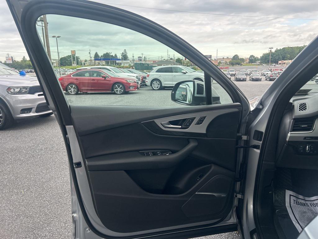 used 2019 Audi Q7 car, priced at $19,800