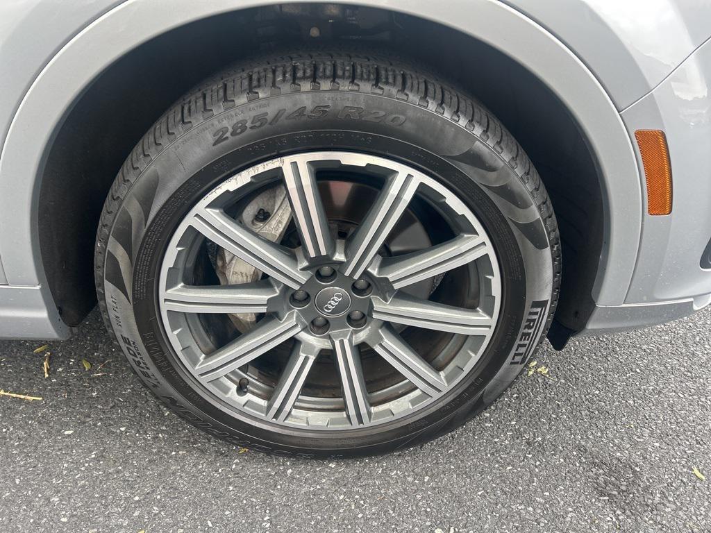 used 2019 Audi Q7 car, priced at $19,800