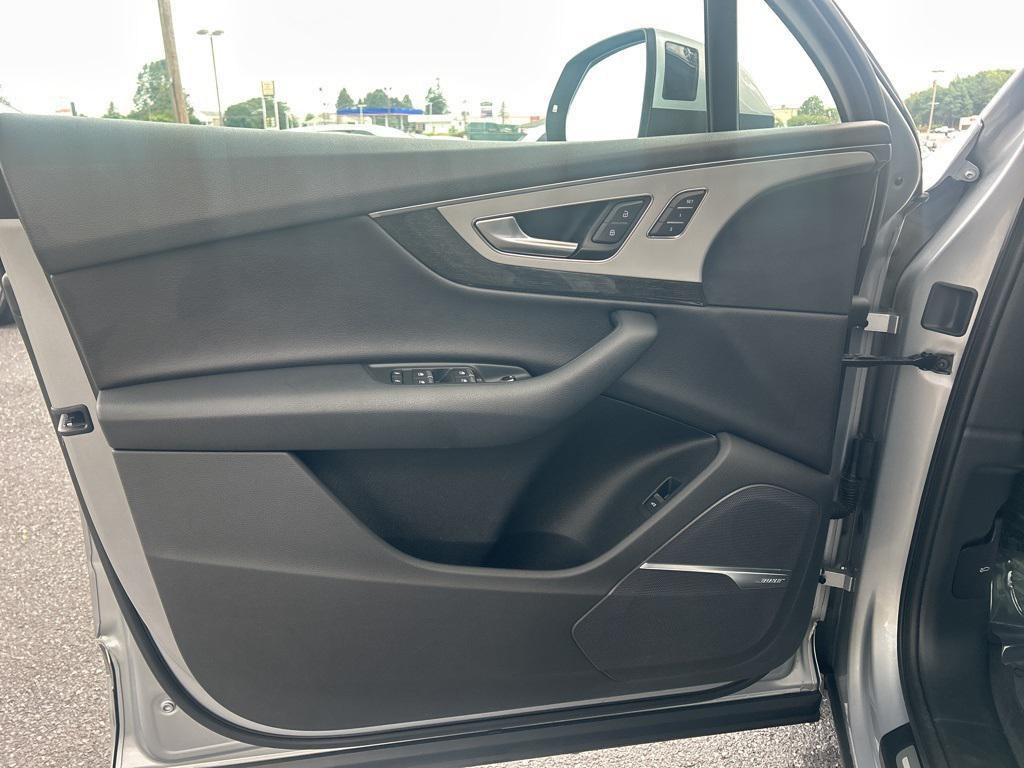 used 2019 Audi Q7 car, priced at $19,800