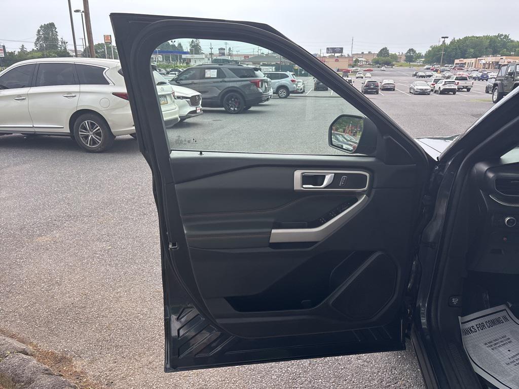 used 2022 Ford Explorer car, priced at $35,800