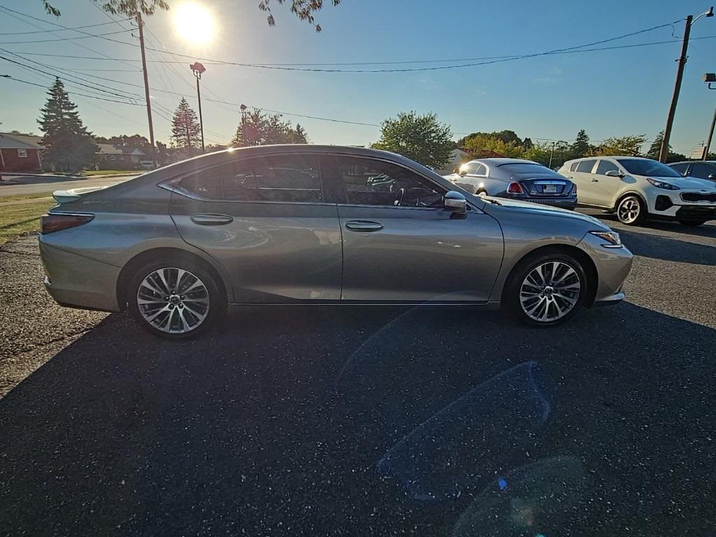 used 2021 Lexus ES 350 car, priced at $27,400
