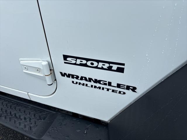 used 2015 Jeep Wrangler Unlimited car, priced at $18,500