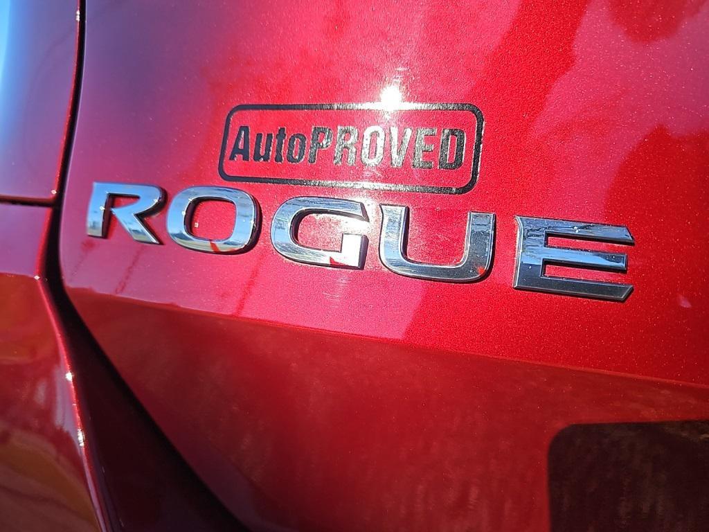 used 2018 Nissan Rogue car, priced at $16,200