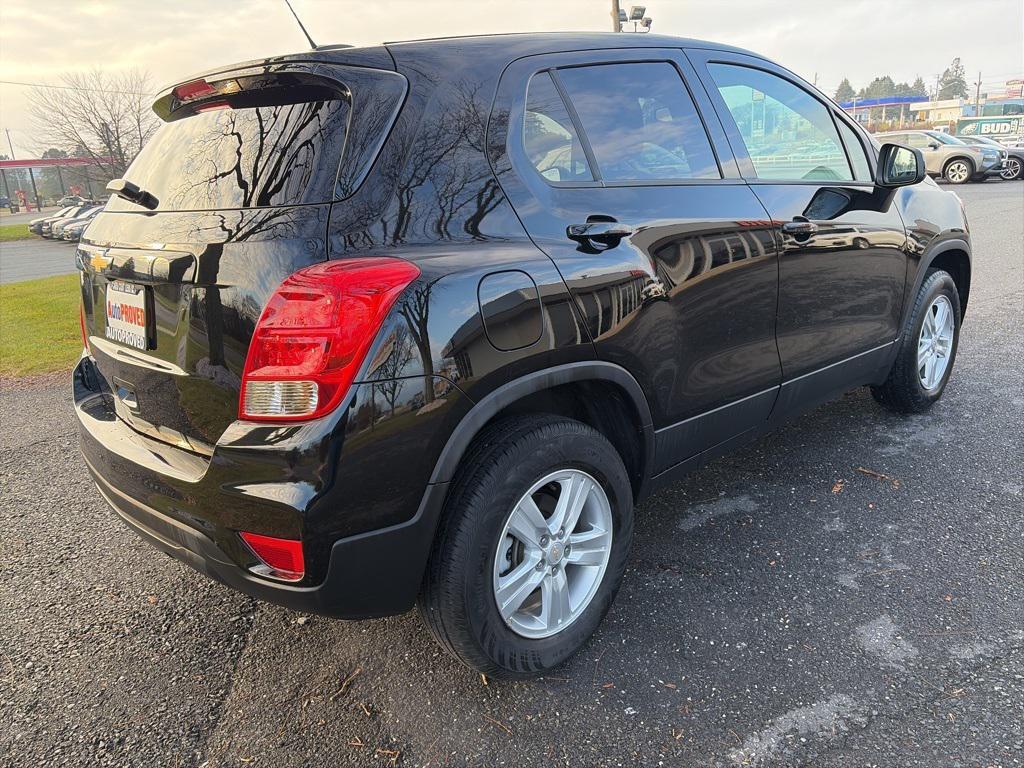 used 2022 Chevrolet Trax car, priced at $15,800