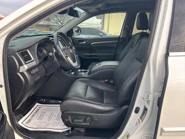 used 2018 Toyota Highlander car, priced at $28,400