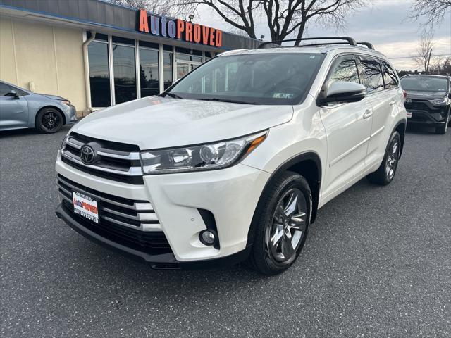 used 2018 Toyota Highlander car, priced at $28,400