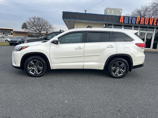 used 2018 Toyota Highlander car, priced at $28,400