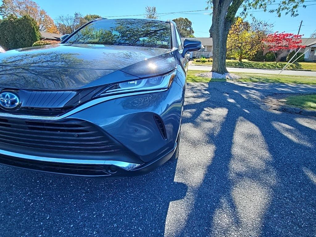 used 2021 Toyota Venza car, priced at $25,800