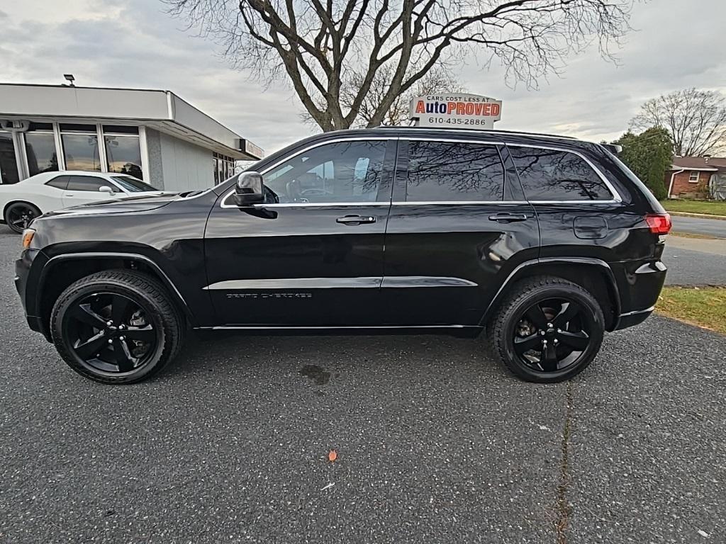 used 2015 Jeep Grand Cherokee car, priced at $11,500