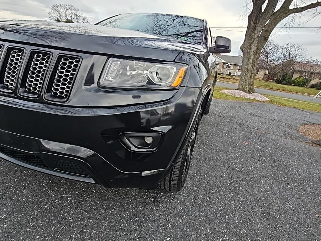 used 2015 Jeep Grand Cherokee car, priced at $11,500