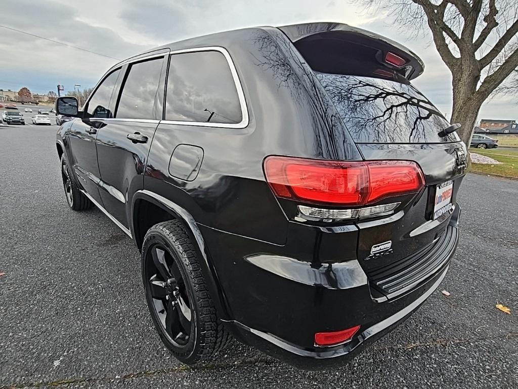 used 2015 Jeep Grand Cherokee car, priced at $11,500