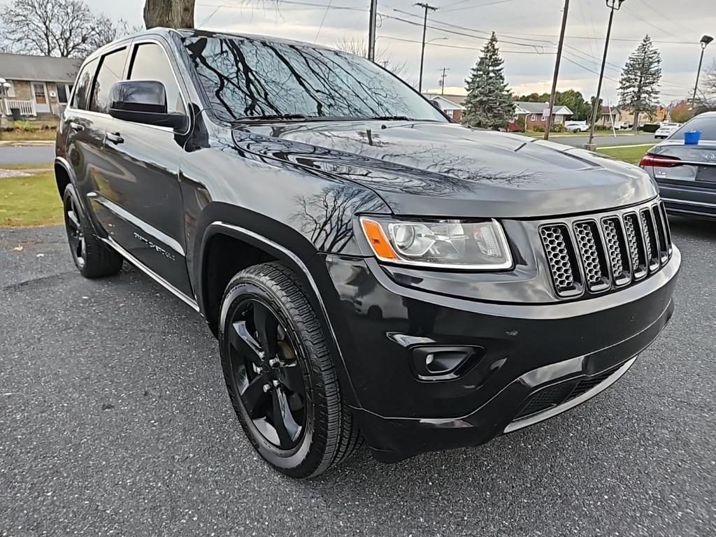 used 2015 Jeep Grand Cherokee car, priced at $11,500