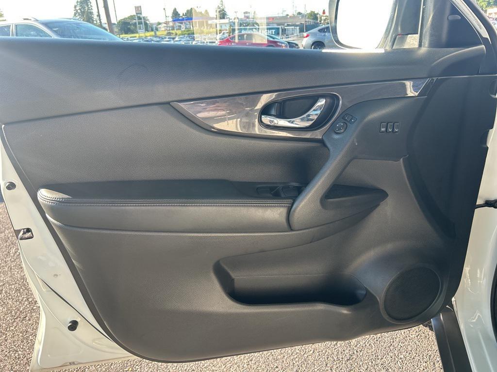 used 2019 Nissan Rogue car, priced at $14,900