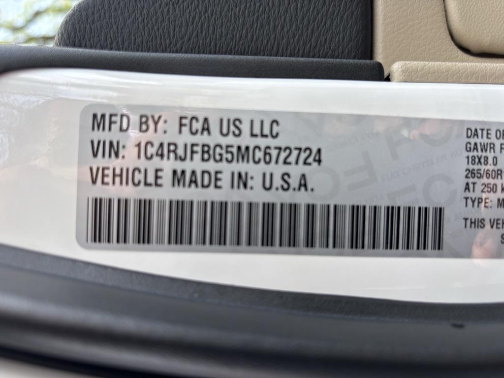 used 2021 Jeep Grand Cherokee car, priced at $24,800