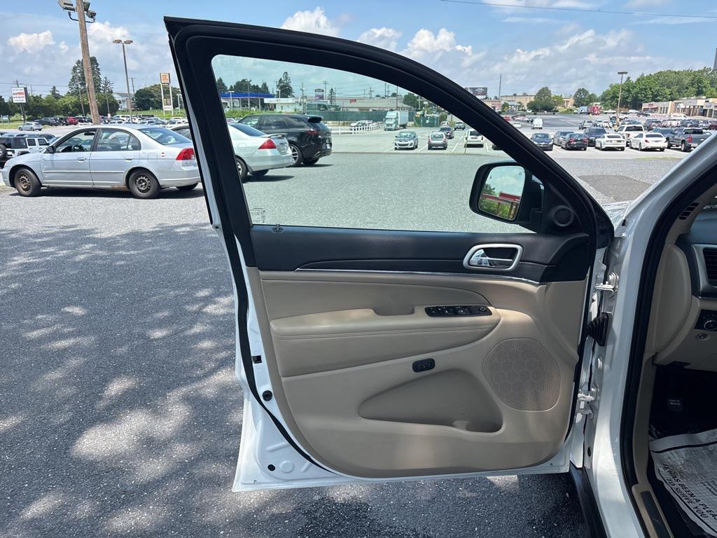used 2021 Jeep Grand Cherokee car, priced at $24,800