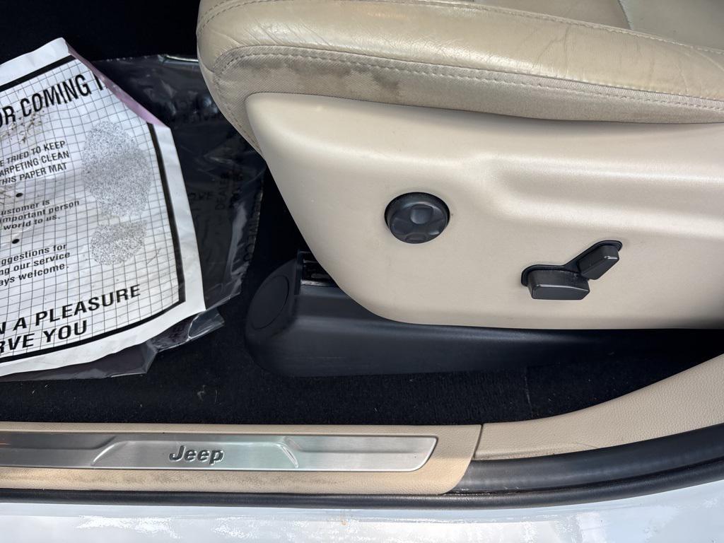 used 2021 Jeep Grand Cherokee car, priced at $24,800