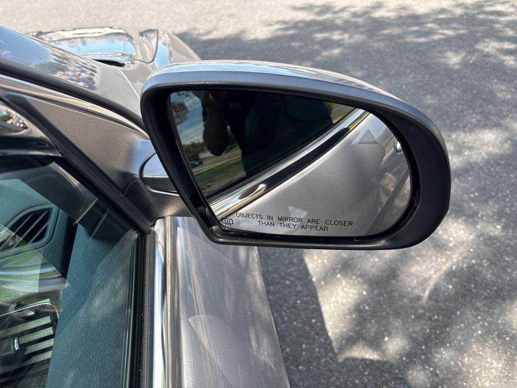 used 2019 Jeep Cherokee car, priced at $18,000