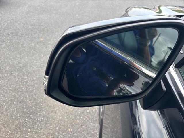 used 2021 Toyota Highlander car, priced at $34,000