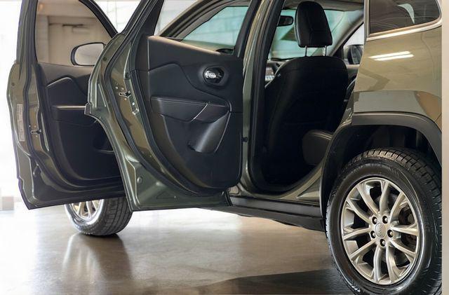 used 2021 Jeep Cherokee car, priced at $21,980