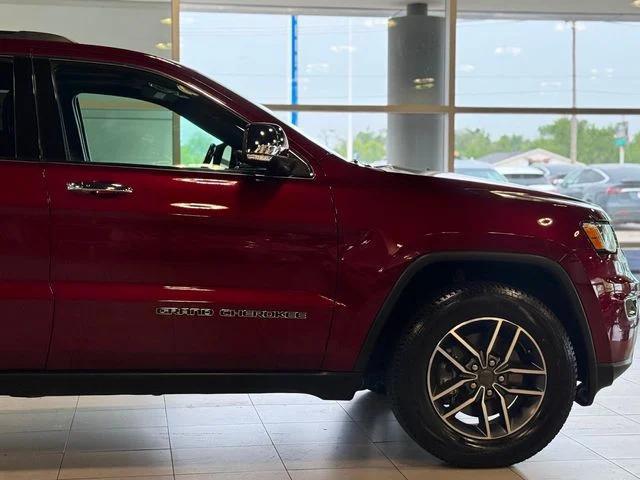 used 2021 Jeep Grand Cherokee car, priced at $17,980