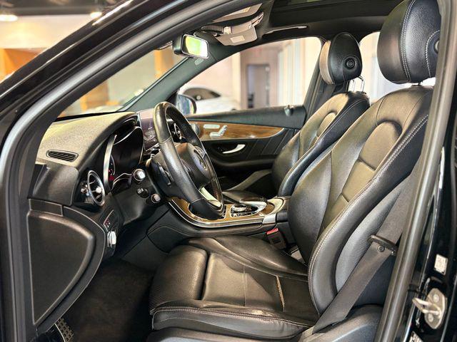 used 2019 Mercedes-Benz GLC 300 car
