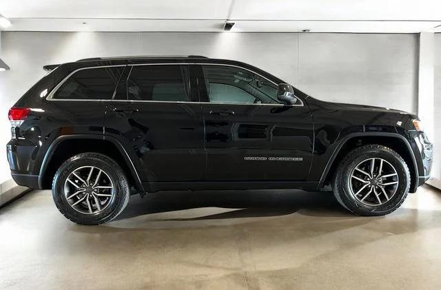 used 2020 Jeep Grand Cherokee car, priced at $17,980