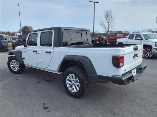 used 2023 Jeep Gladiator car, priced at $30,487