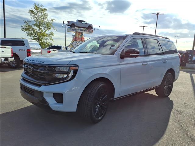 new 2025 Ford Expedition car, priced at $81,015