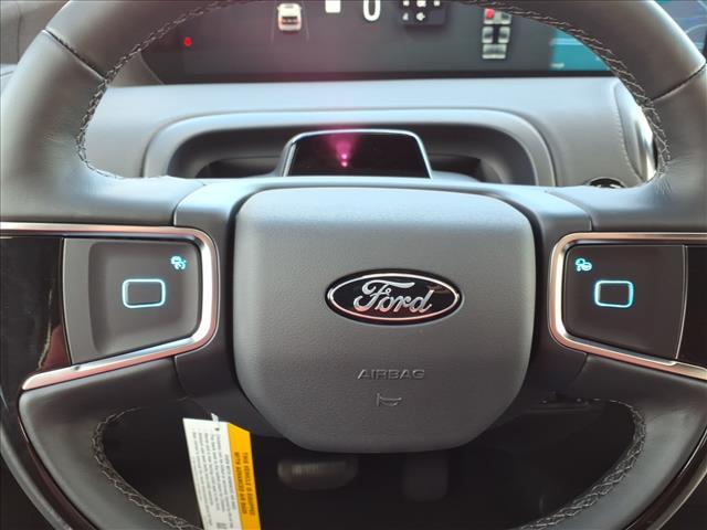 new 2025 Ford Expedition car, priced at $81,015
