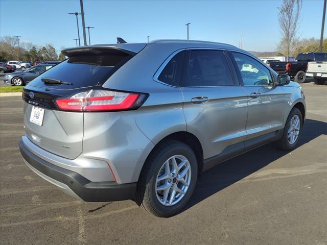 new 2024 Ford Edge car, priced at $37,014